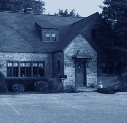 Carver Financial's first office on Mentor Avenue
